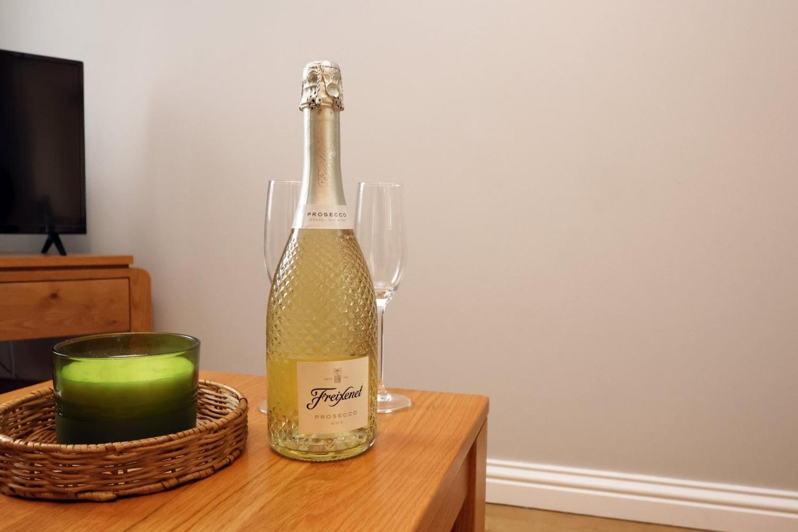 Appartement Relaxing 2-Bed Coastal Escape In Port Talbot Extérieur photo