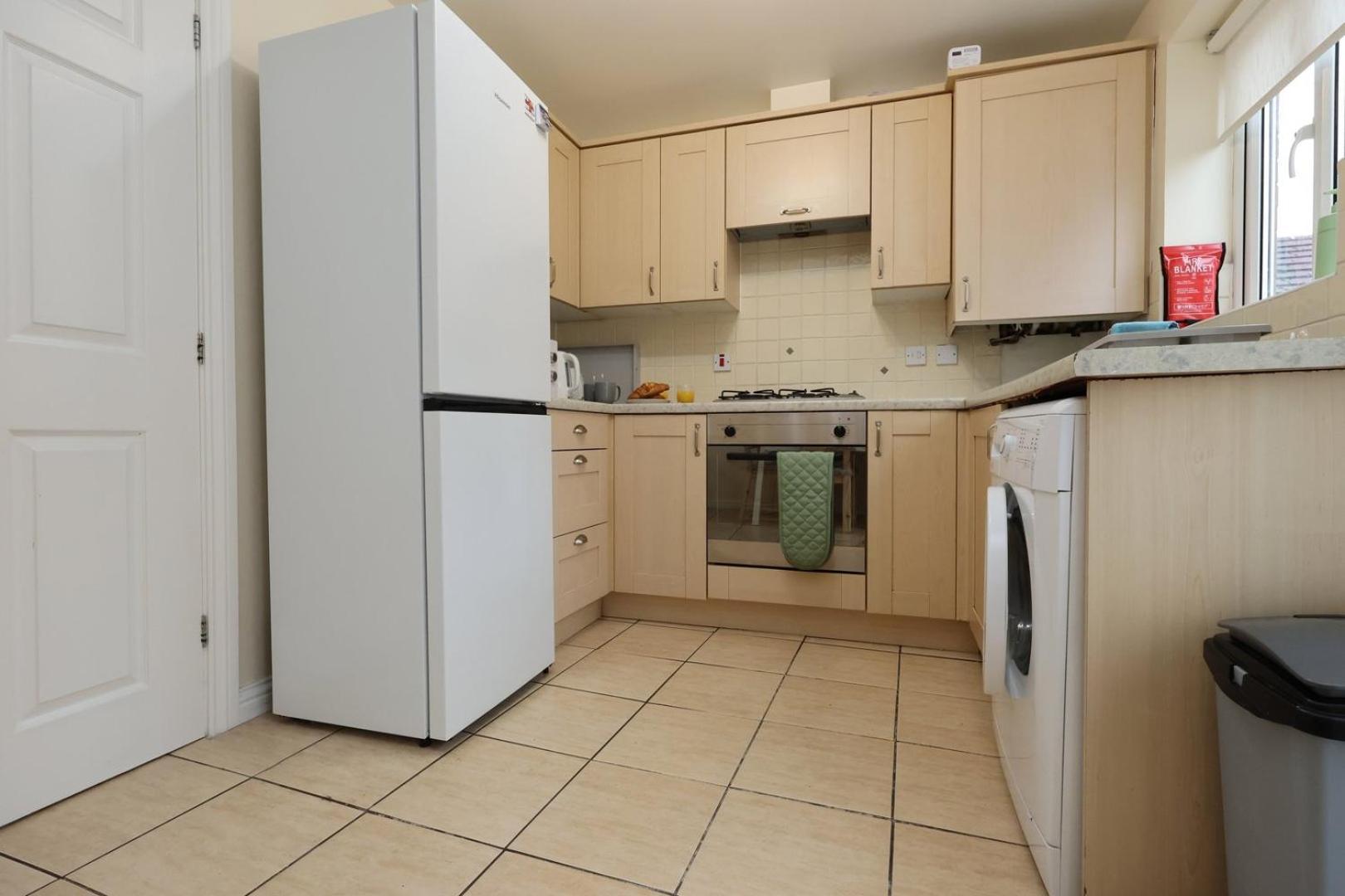 Appartement Relaxing 2-Bed Coastal Escape In Port Talbot Extérieur photo
