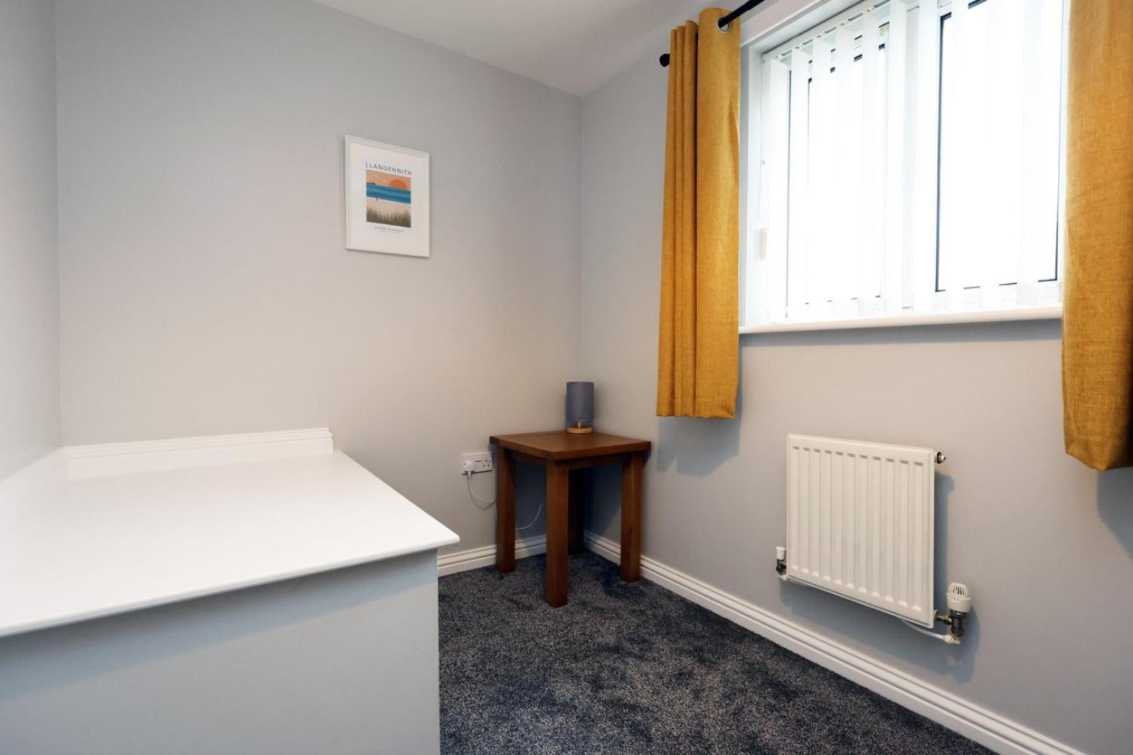Appartement Relaxing 2-Bed Coastal Escape In Port Talbot Extérieur photo
