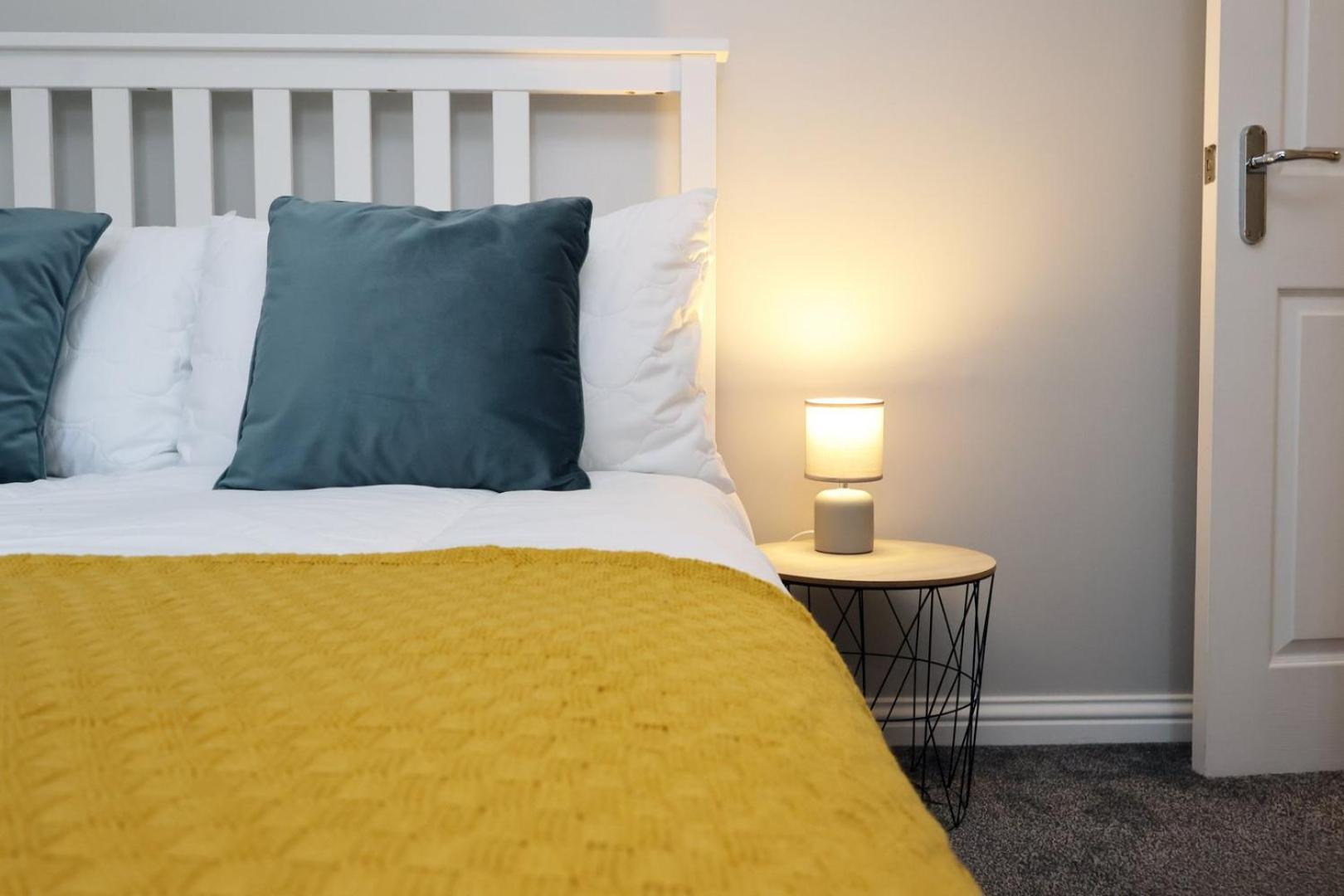 Appartement Relaxing 2-Bed Coastal Escape In Port Talbot Extérieur photo